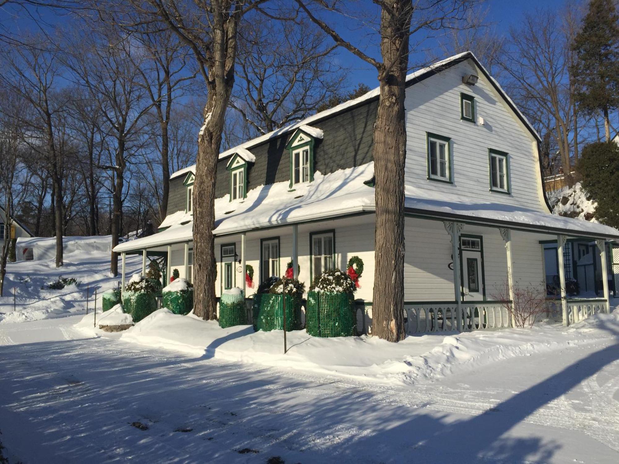 Saint-Laurent-de-l'ile d'Orleans Goeliche Hotel Et Appartement חדר תמונה