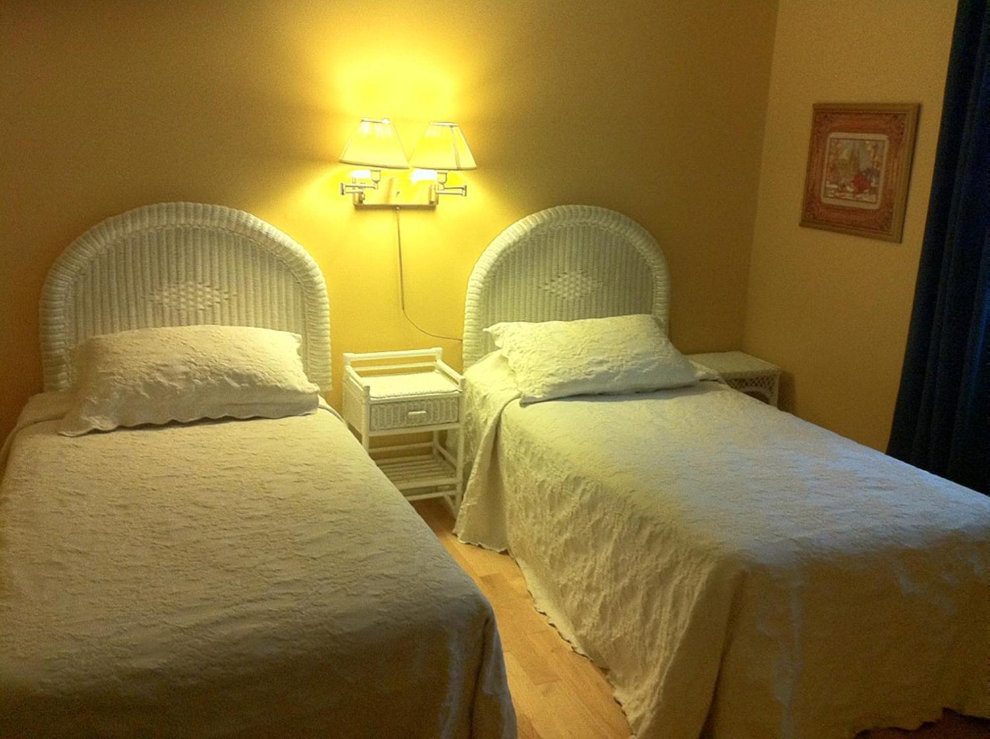 Saint-Laurent-de-l'ile d'Orleans Goeliche Hotel Et Appartement חדר תמונה