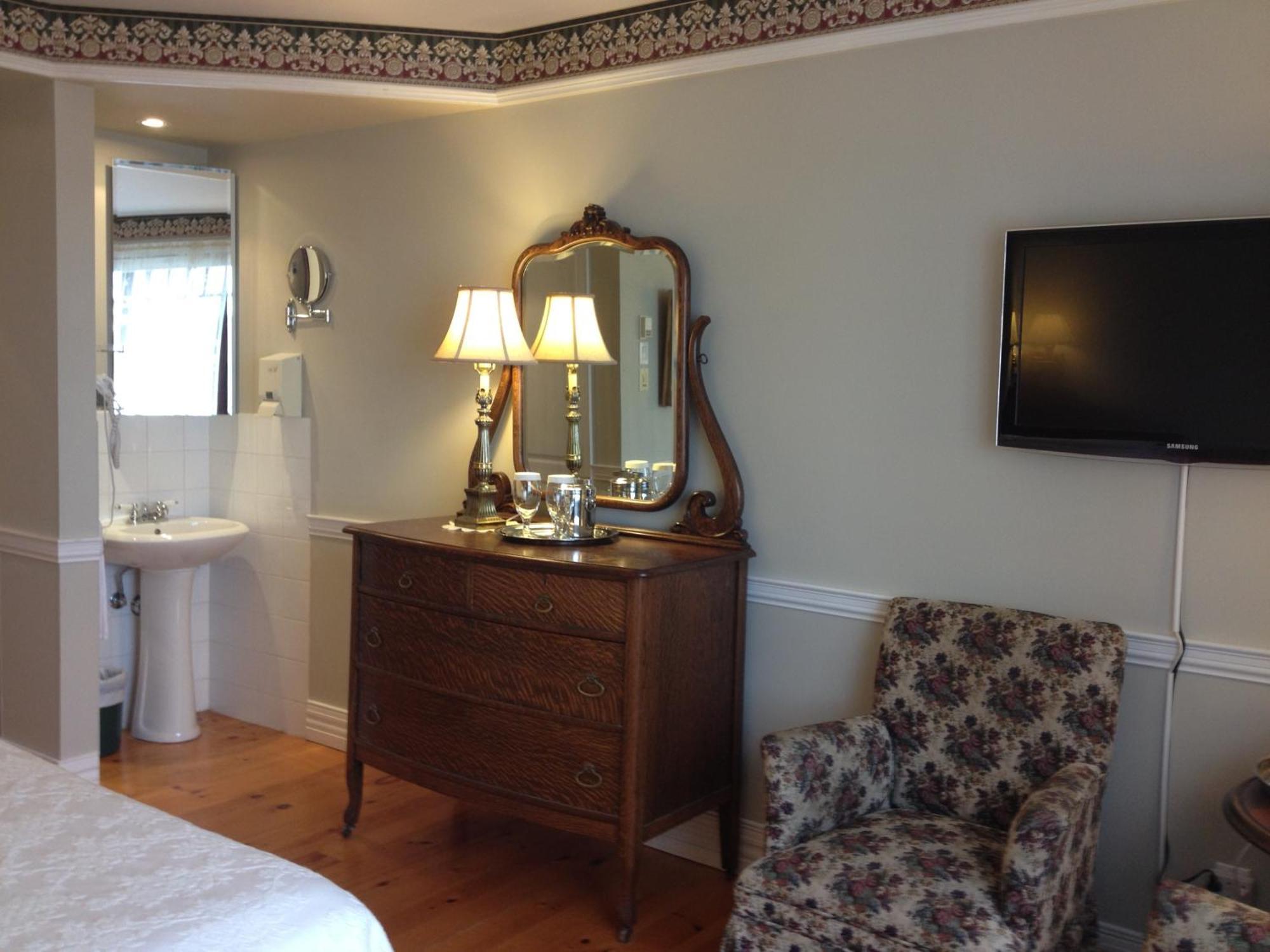 Saint-Laurent-de-l'ile d'Orleans Goeliche Hotel Et Appartement חדר תמונה