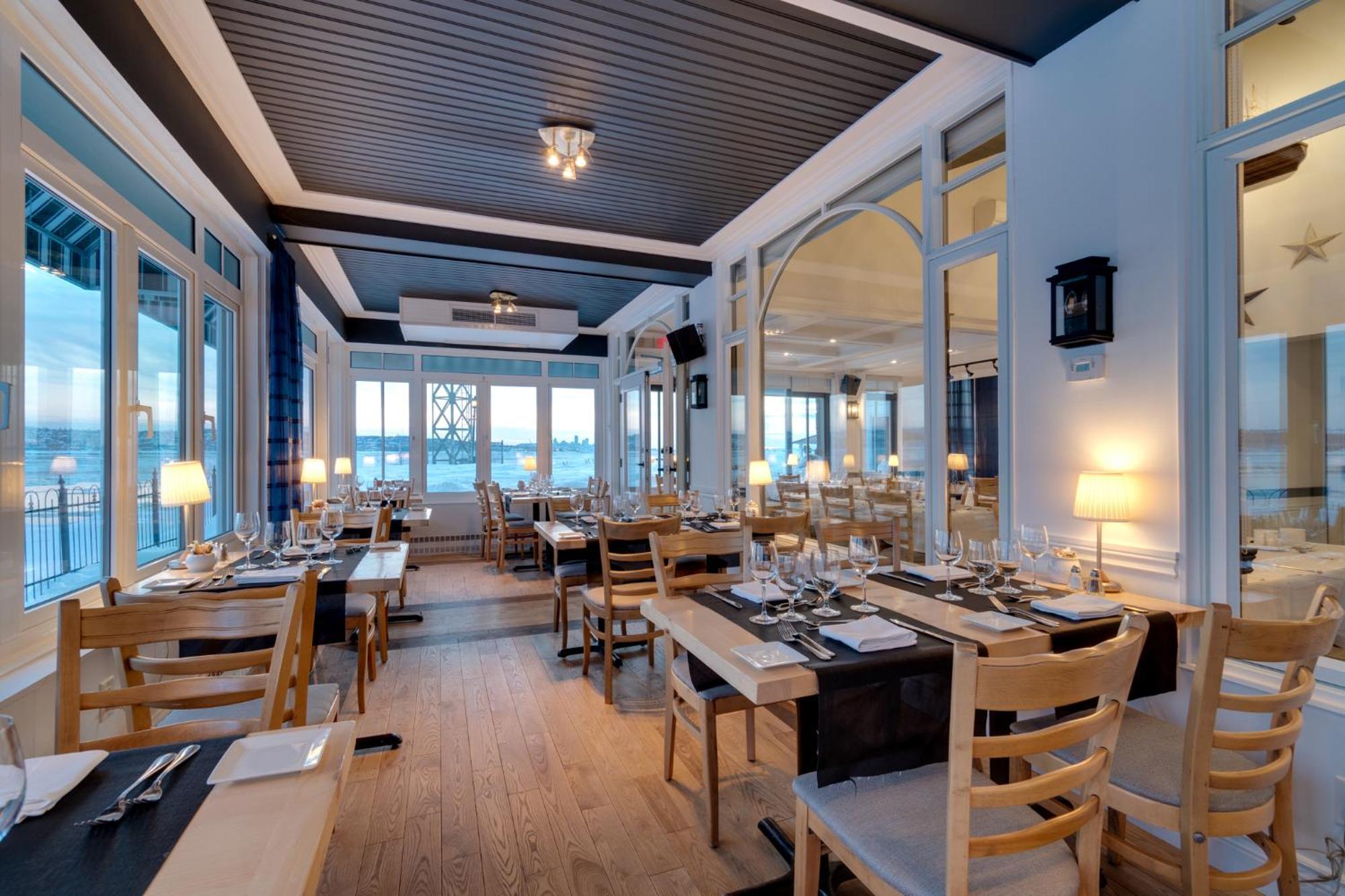 Saint-Laurent-de-l'ile d'Orleans Goeliche Hotel Et Appartement מראה חיצוני תמונה