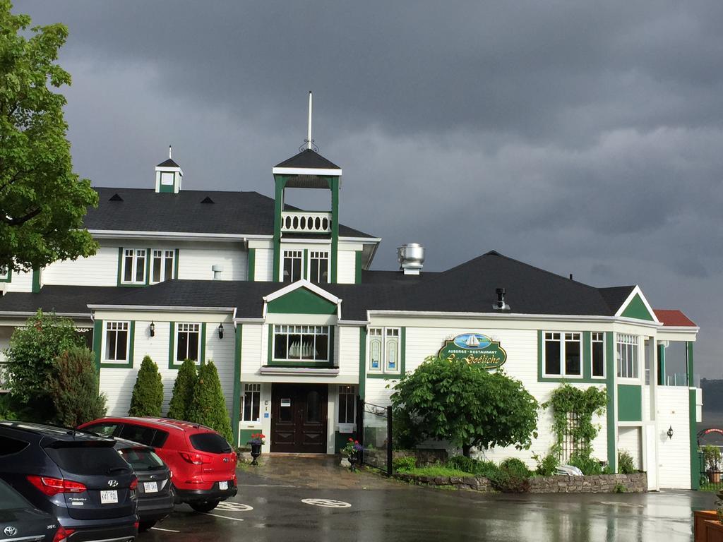 Saint-Laurent-de-l'ile d'Orleans Goeliche Hotel Et Appartement מראה חיצוני תמונה