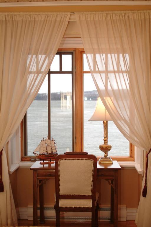 Saint-Laurent-de-l'ile d'Orleans Goeliche Hotel Et Appartement חדר תמונה