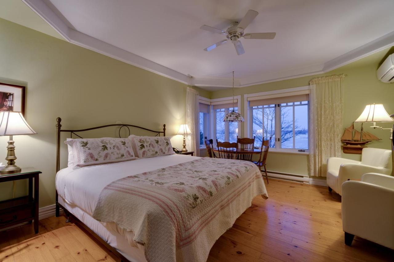 Saint-Laurent-de-l'ile d'Orleans Goeliche Hotel Et Appartement מראה חיצוני תמונה