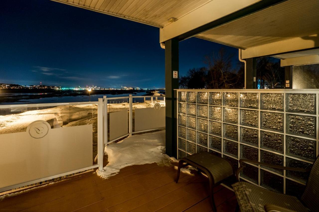 Saint-Laurent-de-l'ile d'Orleans Goeliche Hotel Et Appartement מראה חיצוני תמונה