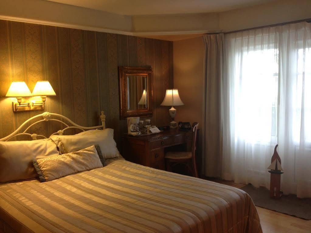 Saint-Laurent-de-l'ile d'Orleans Goeliche Hotel Et Appartement מראה חיצוני תמונה
